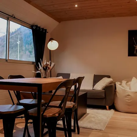 Ferienwohnung Ambiance Montagne, A Deux Pas De La Gare Cluses Exterior foto