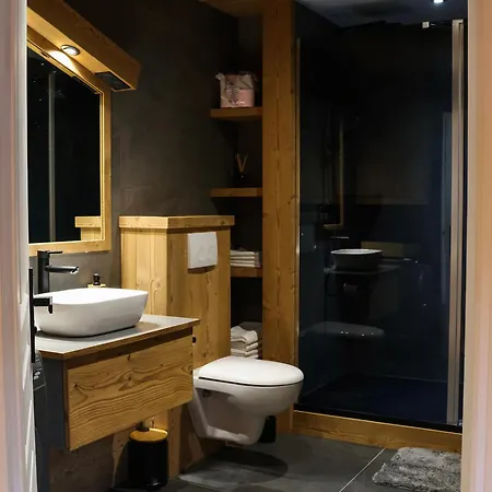 Ferienwohnung Ambiance Montagne, A Deux Pas De La Gare Cluses Exterior foto